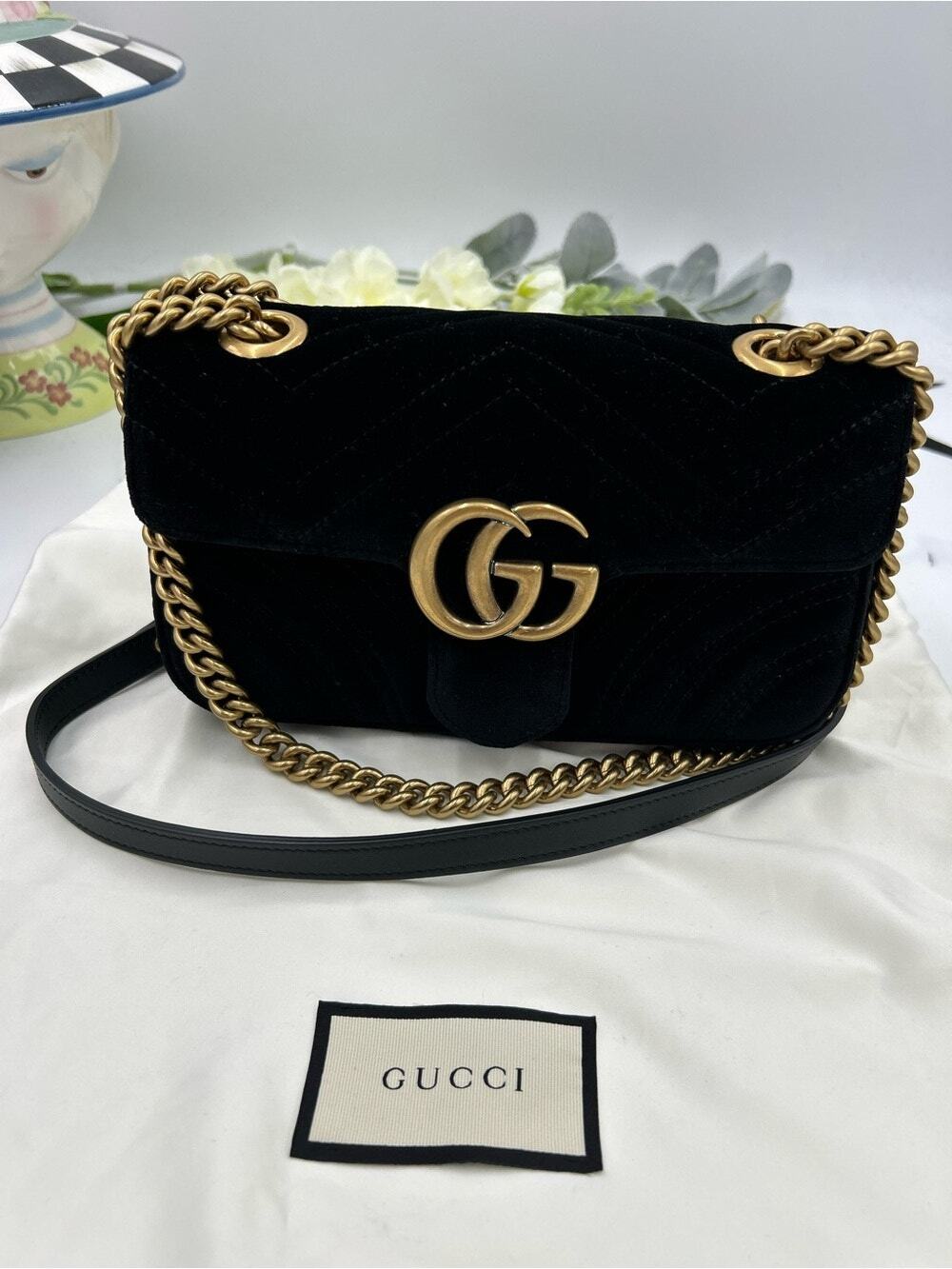 Women's Gucci GG Marmont quilted velvet shoulder bag made in Italy